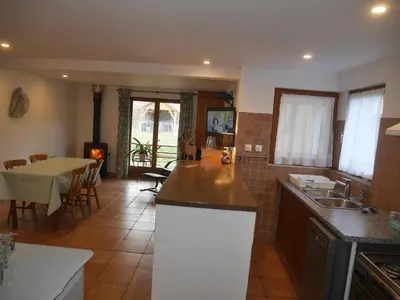 Cuisine ou kitchenette dans l'établissement gite au coin du feu à 25mn de Colmar au calme avec jardin clos