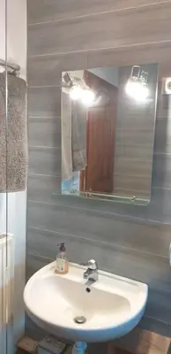 Salle de bains dans l'établissement CHEZ LE VIGNERON