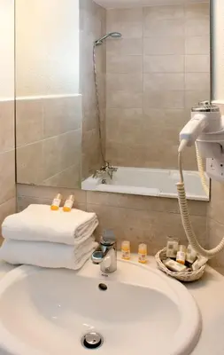 Salle de bains dans l'établissement Als Hôtel