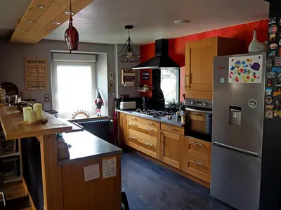 Cuisine ou kitchenette dans l'établissement Appartement Maison Vosgienne La Bresse Centre