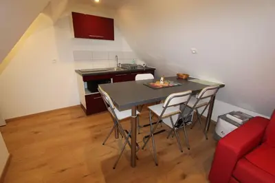 Cuisine ou kitchenette dans l'établissement Chambre chez l'habitant - L Écureuil - Cœur de Riquewihr - 2 personnes