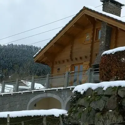 Chalet charmant à La Bresse avec terrasse et jardin clôturé