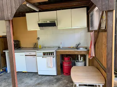Cuisine ou kitchenette dans l'établissement Chambre Gentiane 2 à 3 personnes wifi sdb partagée