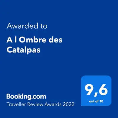 Certificat, récompense, panneau ou autre document affiché dans l'établissement A l Ombre des Catalpas