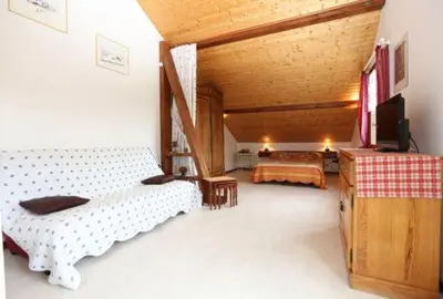 Télévision ou salle de divertissement dans l'établissement Gîte de grettery