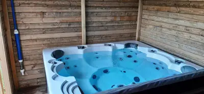 Plan de l'établissement La Pinéguette maison 12 personnes spa 6 pers décoration chalet sauna 4 pers