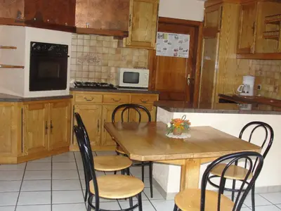 Cuisine ou kitchenette dans l'établissement Les Gentianes