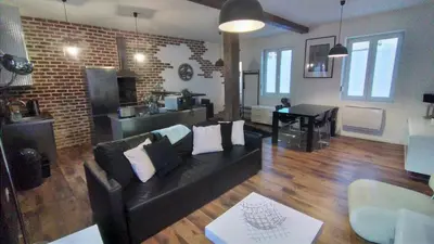 Télévision ou salle de divertissement dans l'établissement Le petit boulanger, grand 70 m2, garage disponible