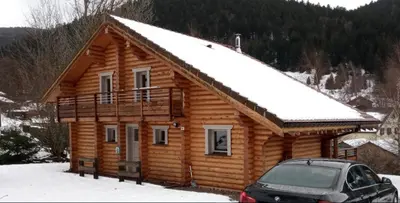 L'établissement Chalet en rondins - 3 minutes des pistes en hiver