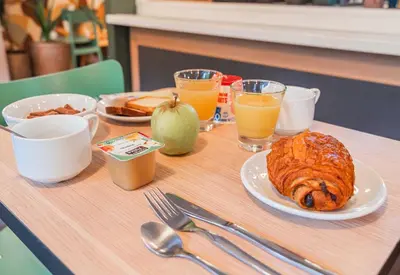 Nourriture dans l'hôtel ou à proximité