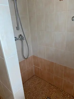 Salle de bains dans l'établissement Gîte Célia