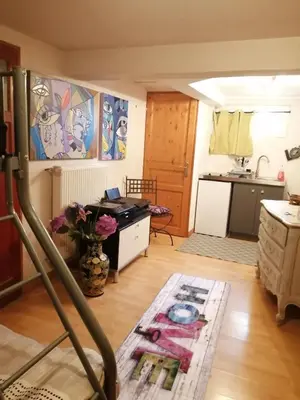Cuisine ou kitchenette dans l'établissement Studio Bar sur Mulhouse Sud