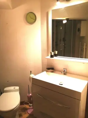 Salle de bains dans l'établissement Studio Bar sur Mulhouse Sud