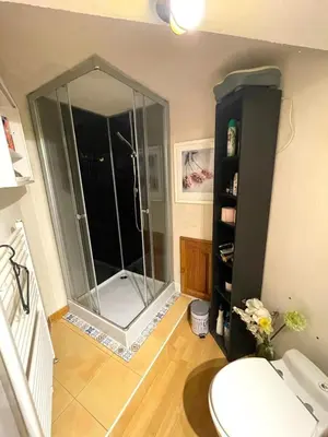 Salle de bains dans l'établissement Studio Bar sur Mulhouse Sud