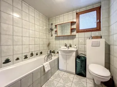 Salle de bains dans l'établissement Appartement 2 chambres au cœur du vignoble avec terrasse