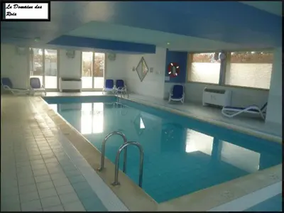 Piscine de l'établissement Le Petit Nid ou située à proximité