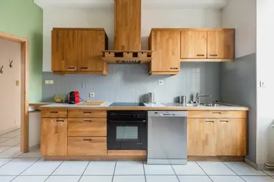 Cuisine ou kitchenette dans l'établissement Travel Homes - The Wooden, Spacieux & bon quartier