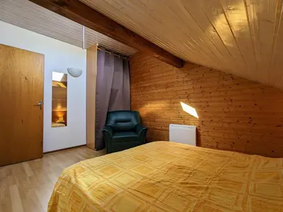 Plan de l'établissement Chalet familial avec cheminée à Gérardmer - FR-1-589-37