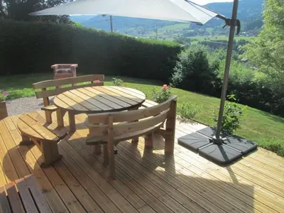 Plan de l'établissement Chalet confortable à Cleurie avec WIFI, cheminée et terrasse - FR-1-589-71