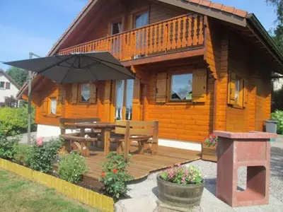 Plan de l'établissement Chalet confortable à Cleurie avec WIFI, cheminée et terrasse - FR-1-589-71
