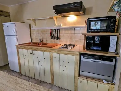 Plan de l'établissement Gîte chaleureux en pleine nature avec terrasse, idéal pour randonnées et vététistes, proche de Gérardmer - FR-1-589-125
