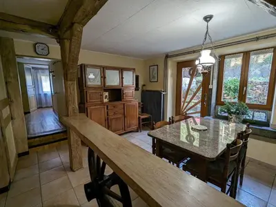 Plan de l'établissement Gîte chaleureux en pleine nature avec terrasse, idéal pour randonnées et vététistes, proche de Gérardmer - FR-1-589-125