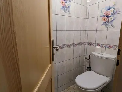 Salle de bains dans l'établissement Charmant Gîte avec Garage et Local Vélos au Pied des Pistes de La Bresse - FR-1-589-127