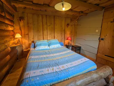 Plan de l'établissement Fuste insolite avec balcon et terrasse dans les Vosges - FR-1-589-241