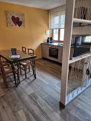 Cuisine ou kitchenette dans l'établissement Gites Thirion