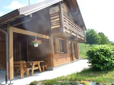 Plan de l'établissement Chalet chaleureux face aux pistes, proche Gérardmer, idéal pour famille, balcon et terrasse - FR-1-589-182