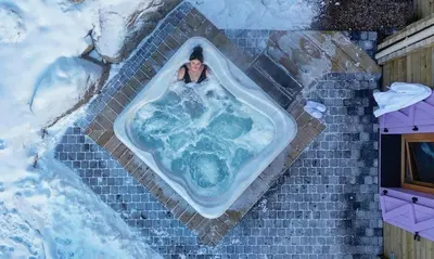 L'établissement Chalet Le Montagnard SPA & SAUNA - Lits faits - Serviettes - Peignoirs - Ménage inclus en hiver
