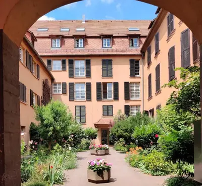 Jardin de l'établissement Au Kugelhopf Doré - Centre Historique