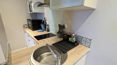 Cuisine ou kitchenette dans l'établissement Clim, Queen Bed, Route des Vins