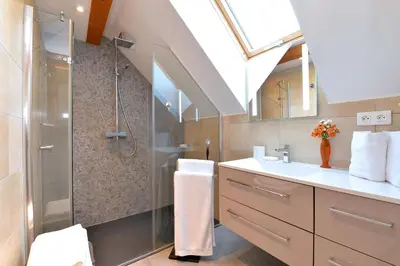 Salle de bains dans l'établissement Gîte les oiseaux