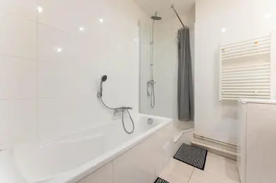 Salle de bains dans l'établissement Colmar Terrace - BELLE ALSACE 4 - BookingAlsace