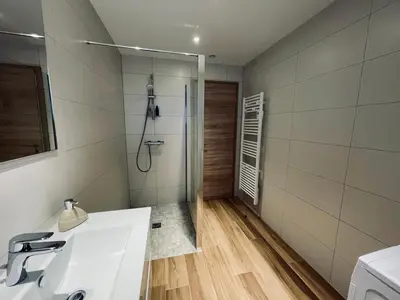 Salle de bains dans l'établissement Gîtes intemporels d'Alsace