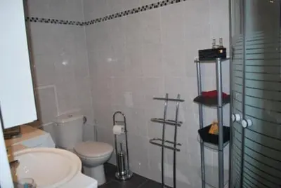 Salle de bains dans l'établissement Chez Alfred et Régine