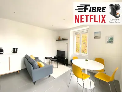 Coin salon dans l'établissement Magnifique T2 40m2 lumineux, moderne et rénové avec fibre