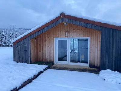 L'établissement Le Chalet dans la Nature en hiver