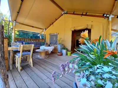 Balcon ou terrasse dans l'établissement LA TENTE DU RANDONNEUR