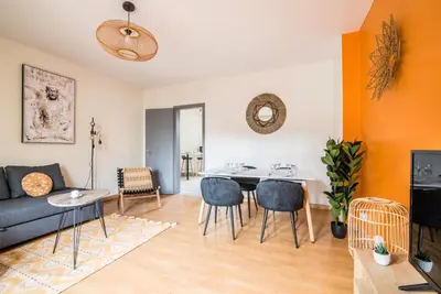 Coin salon dans l'établissement Soraya - 5min de la gare & du centre