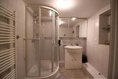 Salle de bains dans l'établissement Idéal séjour Alsace ! proche Colmar et sur la route des Vins, Gîte de la Liberté