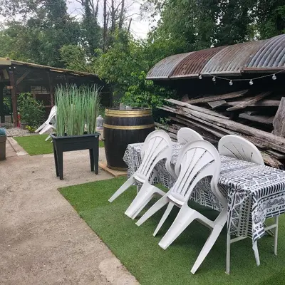 Jardin de l'établissement Le Noyer: Petit chalet cosy proche de Mulhouse