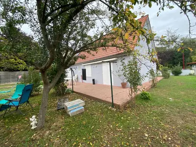 Jardin de l'établissement Un petit coin de bonheurs Maison entière classée 3 étoiles