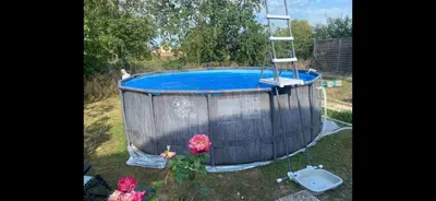 Piscine de l'établissement Un petit coin de bonheurs Maison entière classée 3 étoiles ou située à proximité
