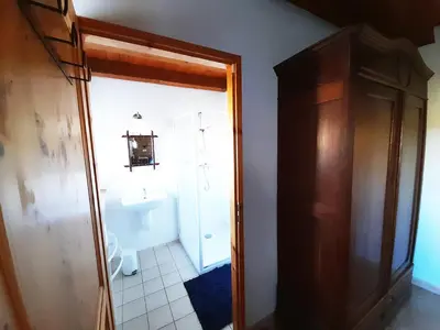 Salle de bains dans l'établissement ⁂⁂ GITE LES HERABLES [CLEDICIHOME] Gîte de charme // JACCUZI // SALLE DE JEUX ⁂⁂