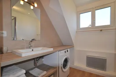 Salle de bains dans l'établissement L'Hirondelle - Charming flat -