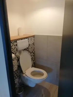 Salle de bains dans l'établissement Le Petit Cabanon