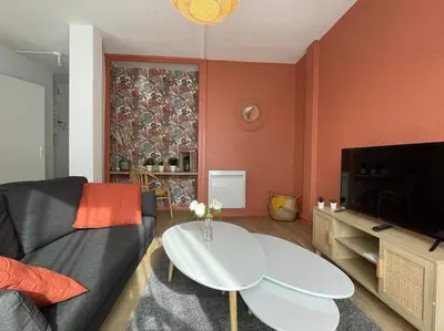 Télévision ou salle de divertissement dans l'établissement Bel'flora
