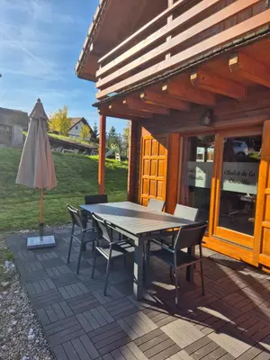 Terrasse ou espace extérieur de l'établissement Le chalet de la Chouille
